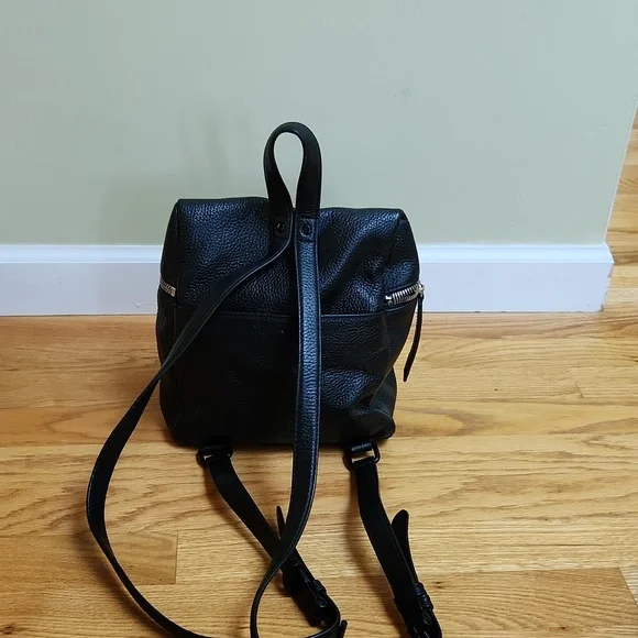 Kara backpack - Picture 2 of 16